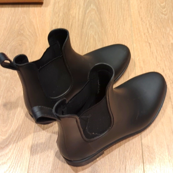 Target (Merona) Rain Boots (Women's 6) - Picture 1 of 2